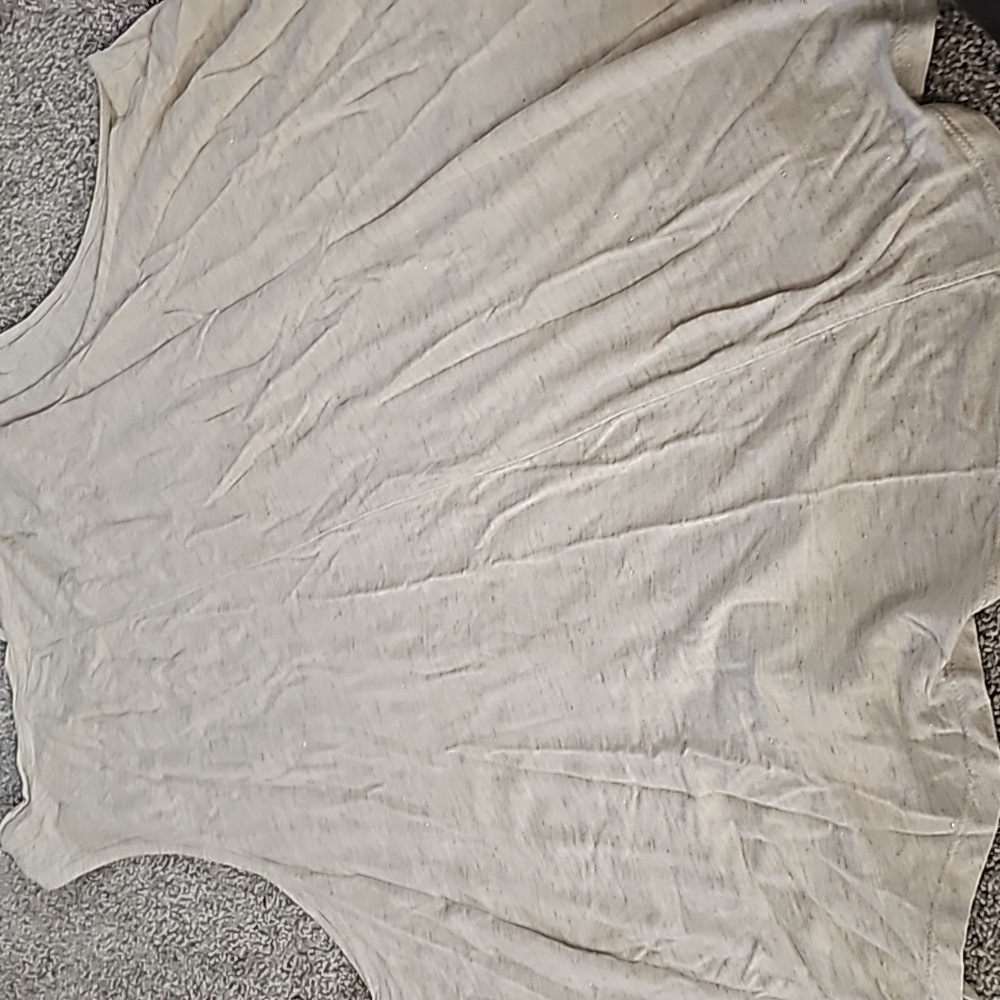 🟠Cream Tank #E - Picture 3 of 3